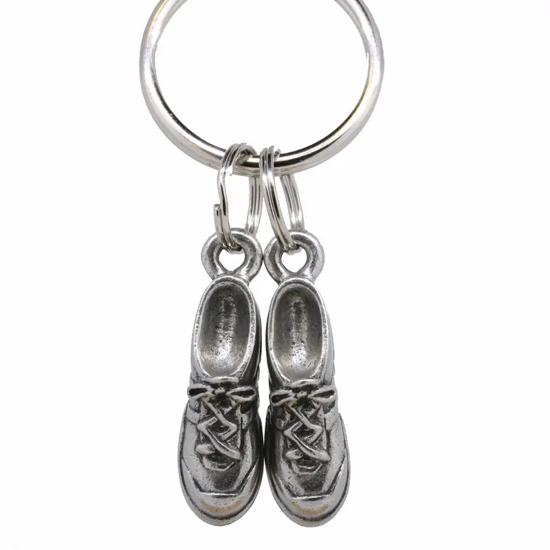 Casual Sneaker–Design Keyrings 1