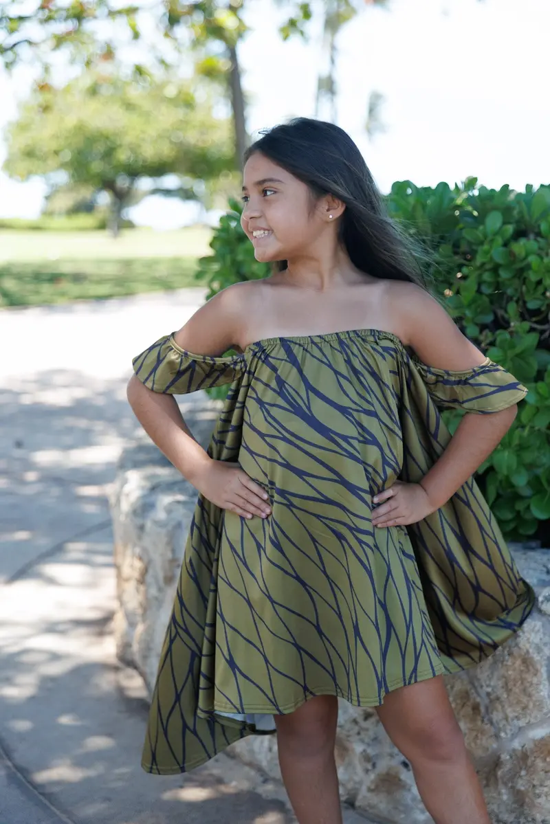 Keiki Makamae Dri-Fit Dress In Upena Brown 1
